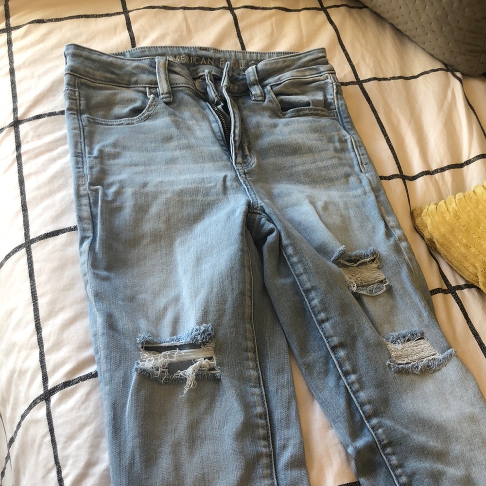 American Eagle light wash jeggings